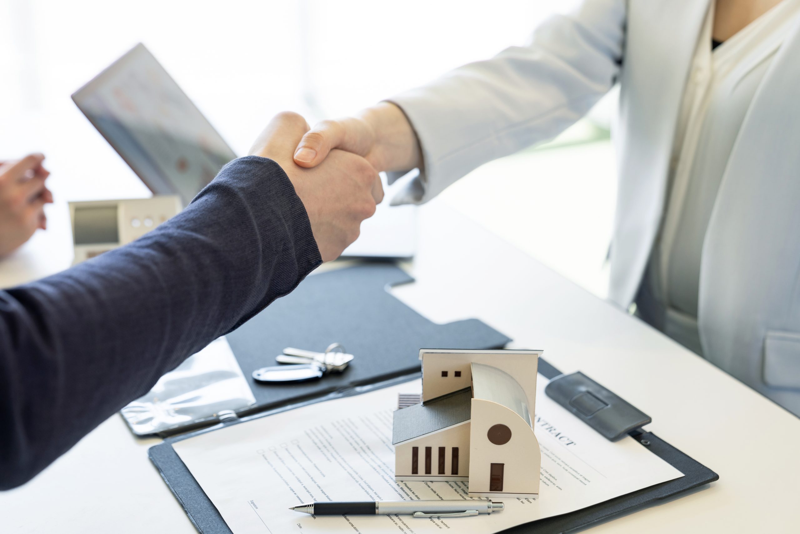 Read more about the article Pacto comissório e pacto marciano – qual a diferença?