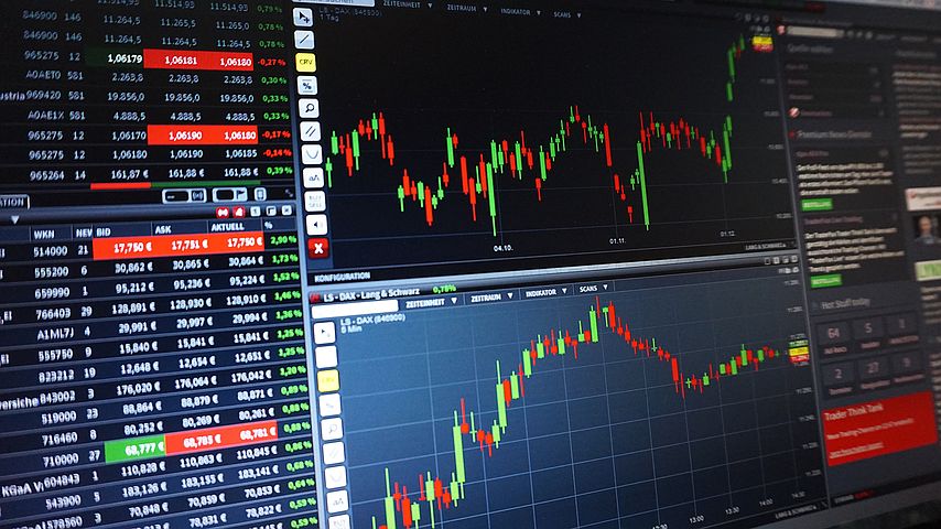 Read more about the article Mercados Financeiros: Dólar Cai e Ibovespa Sobrevive a Trimestre Volátil em 2023