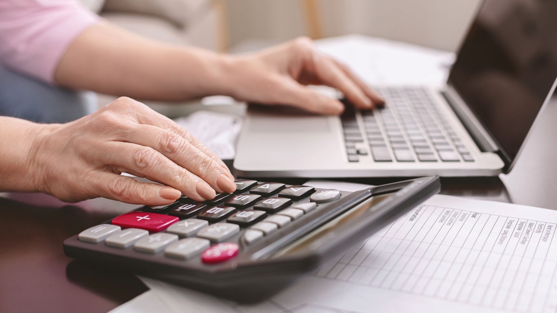 Read more about the article Contribuintes poderão regularizar divergências de PIS e COFINS