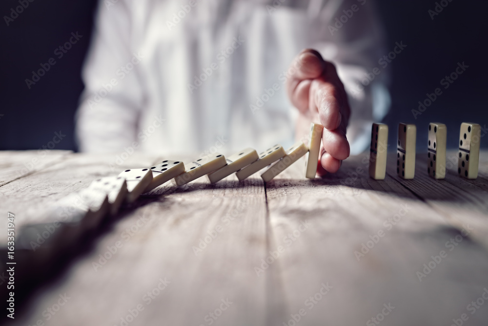 Read more about the article Como funciona a carreira de um economista?