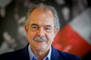 Read more about the article Mercadante diz à Febraban que não há espaço para subsídios do BNDES