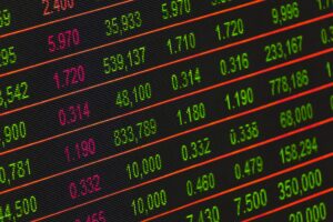 Read more about the article Juros futuros escalam e derrubam Bolsa com temores sobre cenário fiscal