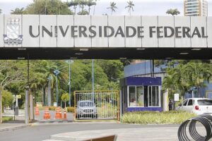 Read more about the article Governo bloqueia novamente verba das universidades federais